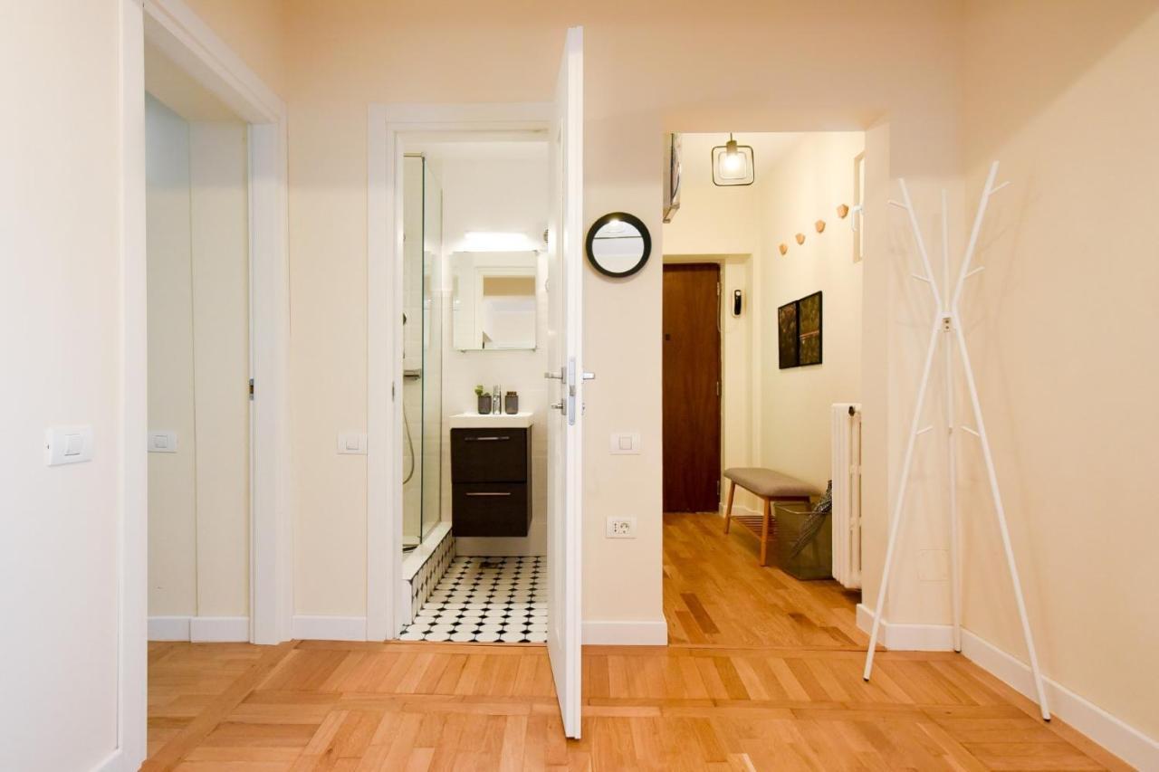 The Dream Apartment - Near Radisson Hotel Bucarest Extérieur photo