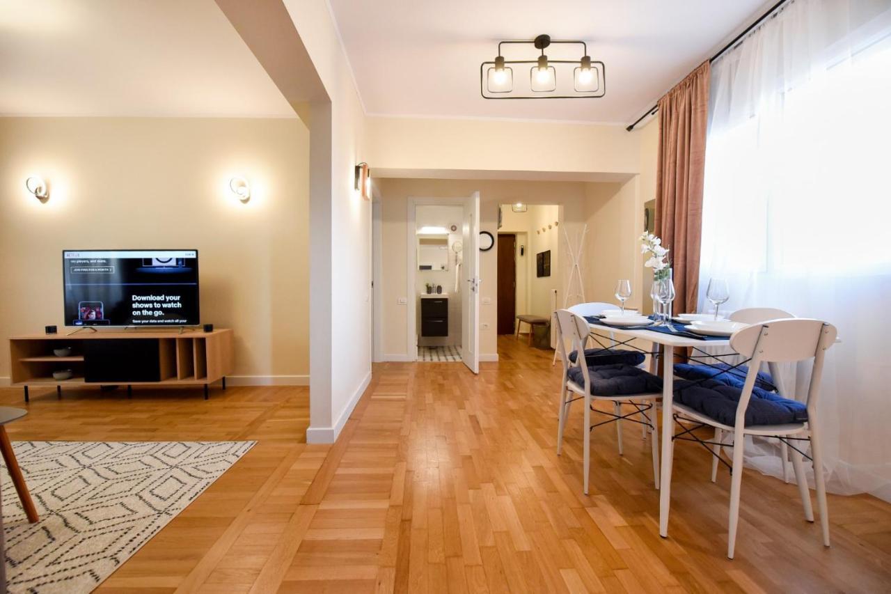 The Dream Apartment - Near Radisson Hotel Bucarest Extérieur photo