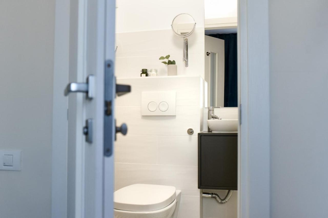 The Dream Apartment - Near Radisson Hotel Bucarest Extérieur photo