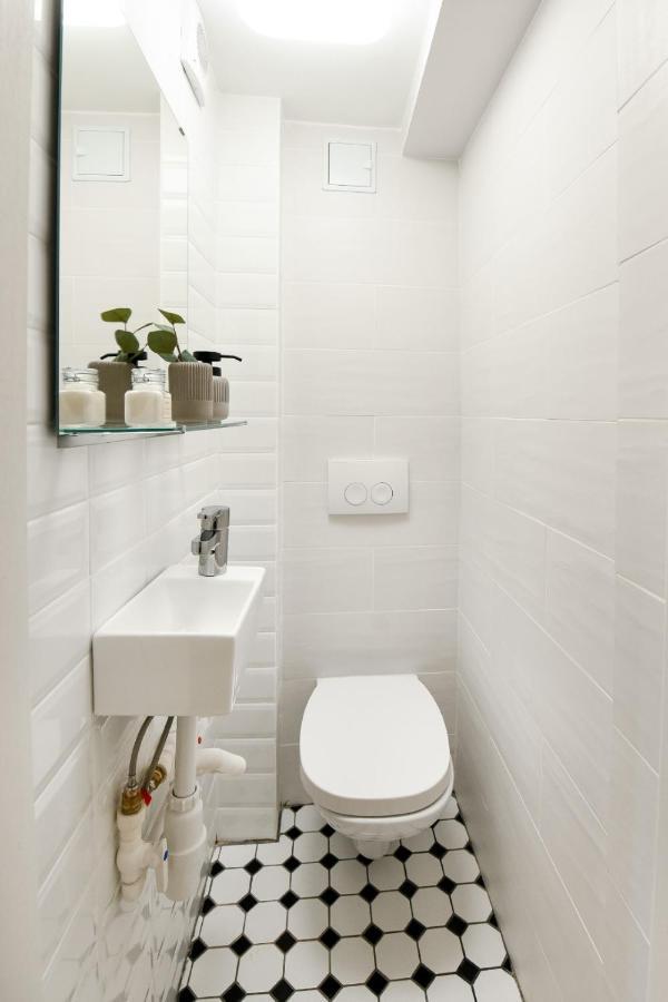 The Dream Apartment - Near Radisson Hotel Bucarest Extérieur photo